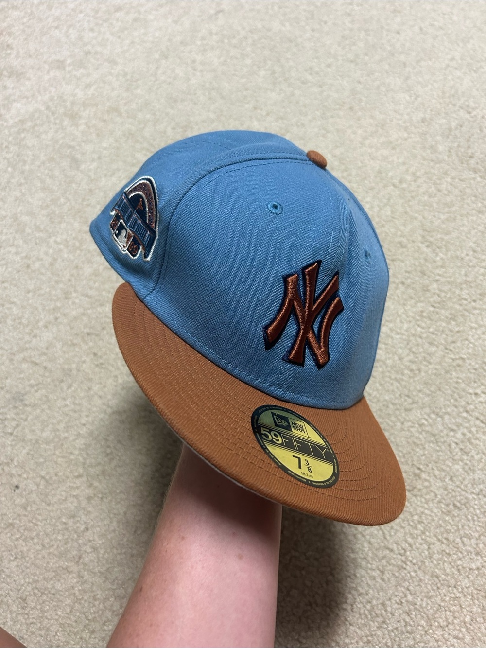 SOLD OUT New Era New York Yankees Fitted Cap - Light Blue & Brown Sz 7 3/8